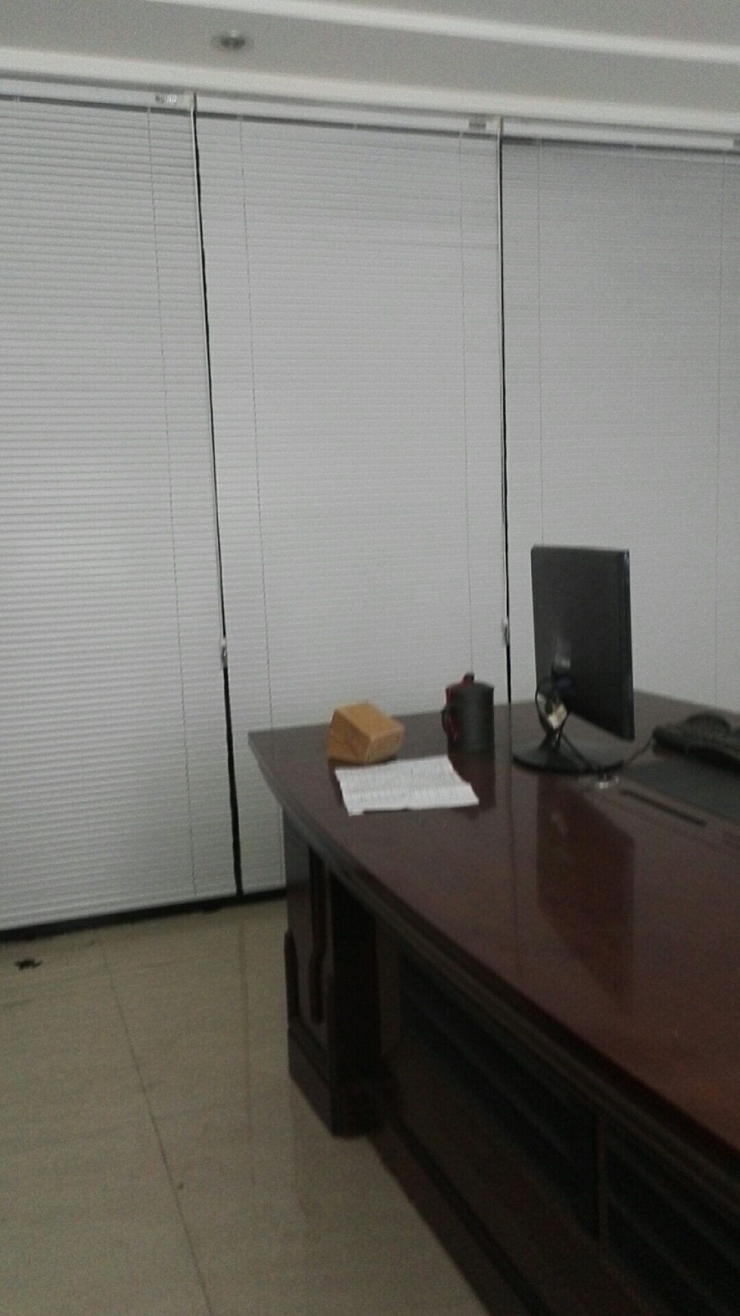 宜君家居百叶帘,宜君家居电动窗帘,宜君家居台布、椅套,湖南宜君家居有限公司