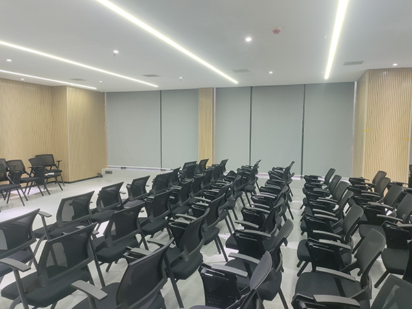 窗帘定制,窗帘加工业务,纱窗定制,纱窗维护维修业务,宜君家居百叶帘,宜君家居电动窗帘,宜君家居台布、椅套,湖南宜君家居有限公司